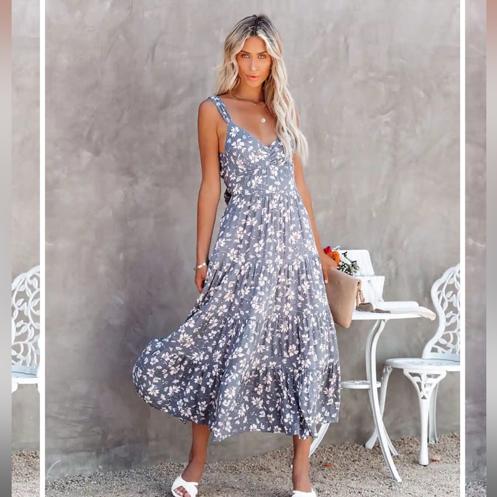 Vici Blue Floral Midi Dress
